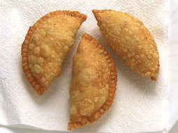 Traditional Mathil Jugiya 500g | Homemade and Crispy sweets